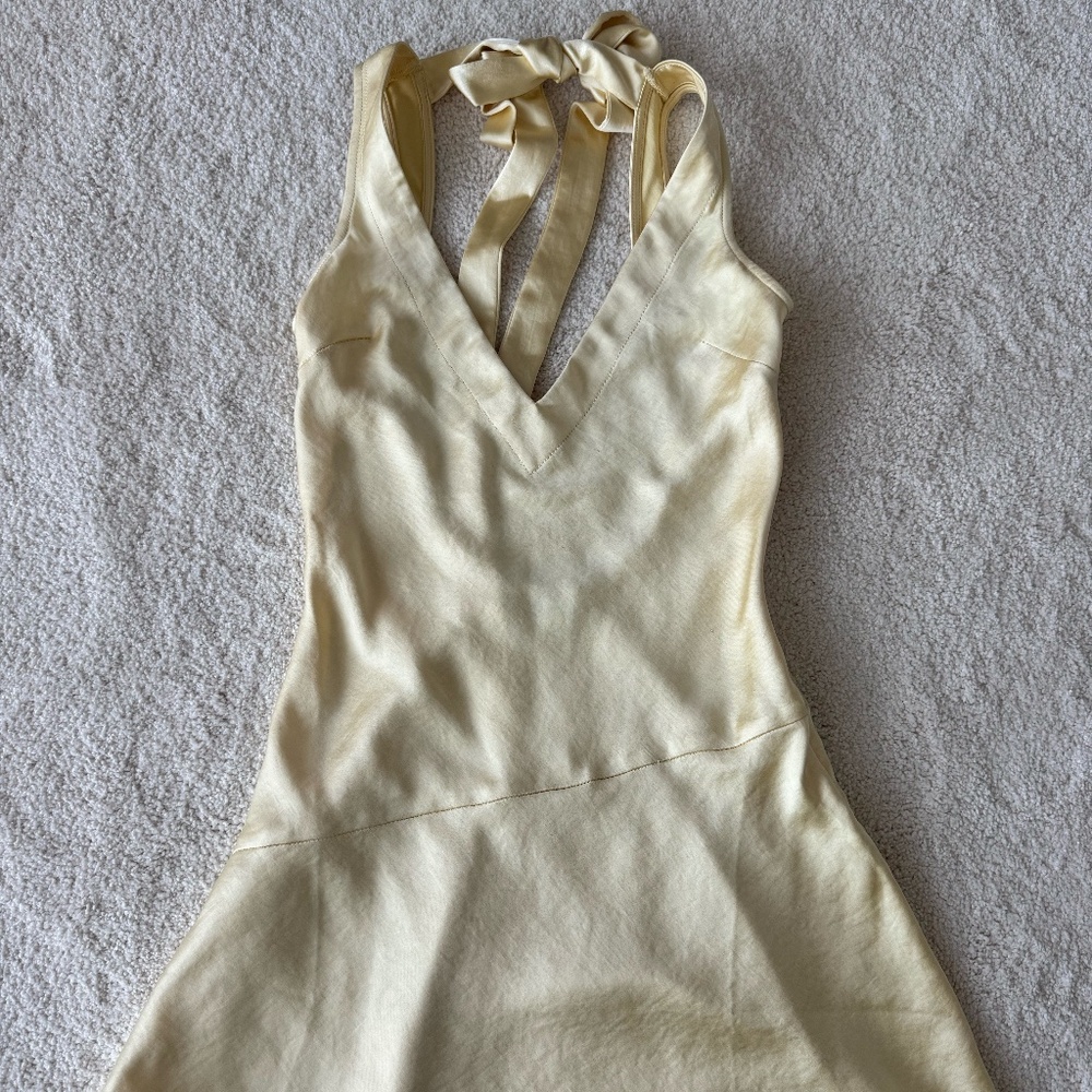 Princess Polly yellow silk dress - Picture 2 of 4